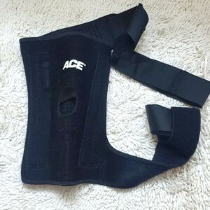 Ace knee brace OS